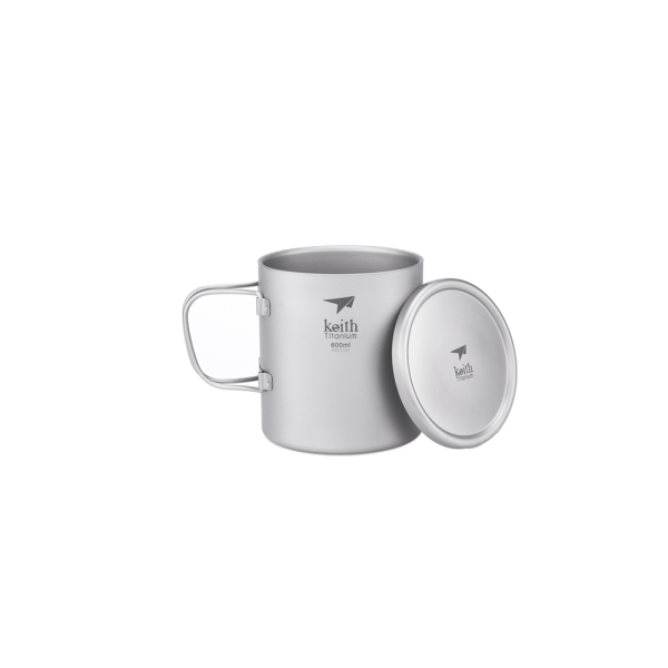 KETI3357-Double-Wall-Titanium-Mug-with-Folding-Handle-and-Lid-600ml